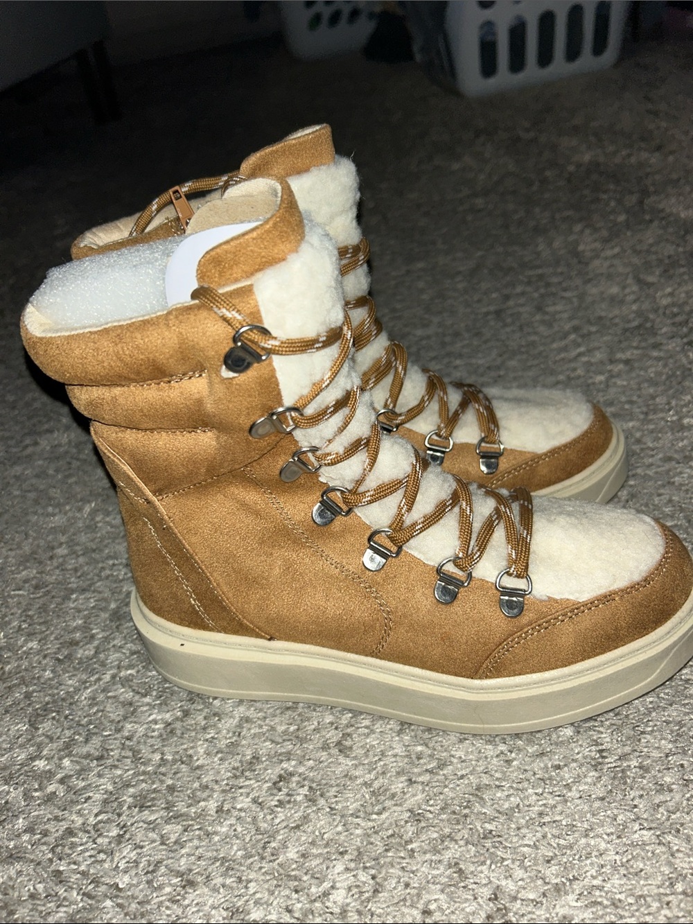 Zip up boot - Picture 3 of 3